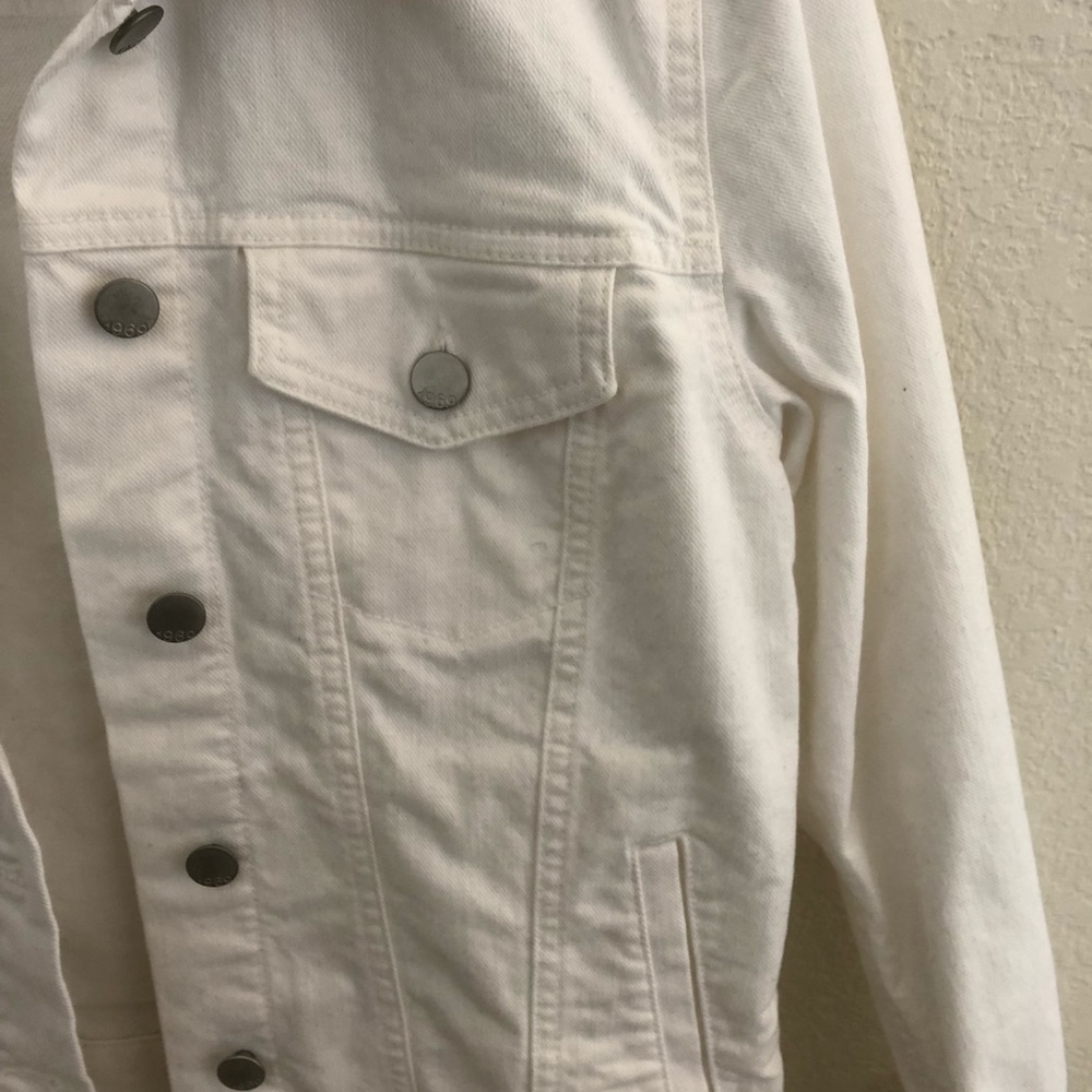 Jean Jacket - Picture 3 of 6
